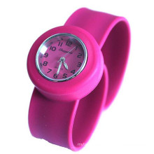 Yxl-878 alta calidad precio venta al por mayor de silicona Slap reloj cara brillante 12numbers Slap Watch